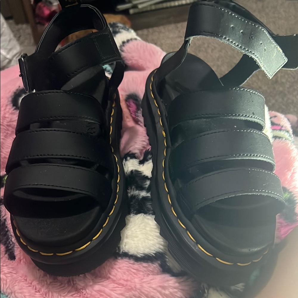 Doc martin  sandals